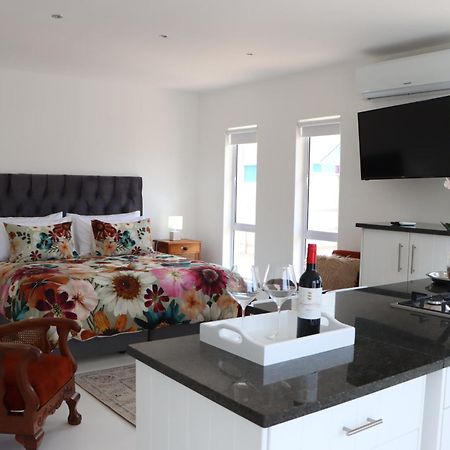 Nivenia Beach House Bettyʼs Bay Exteriér fotografie